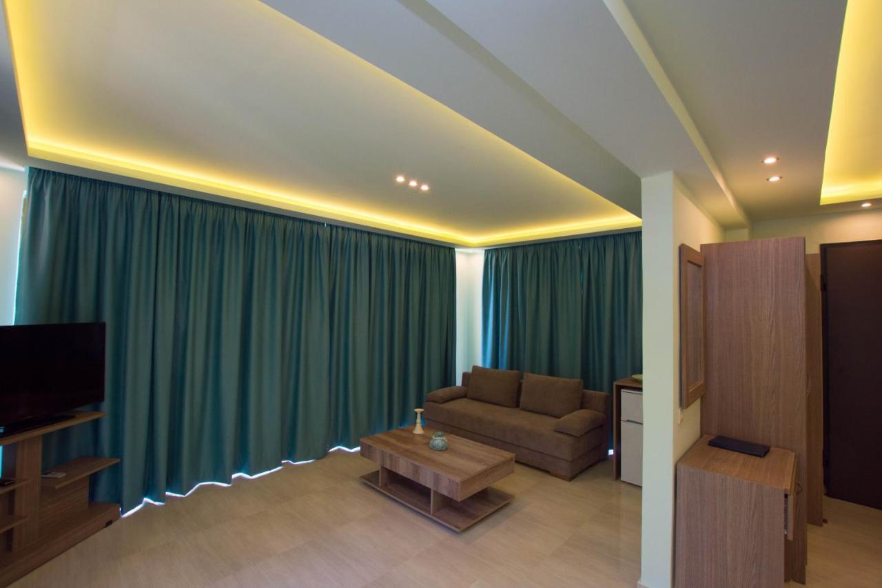 Koukis Club 4*